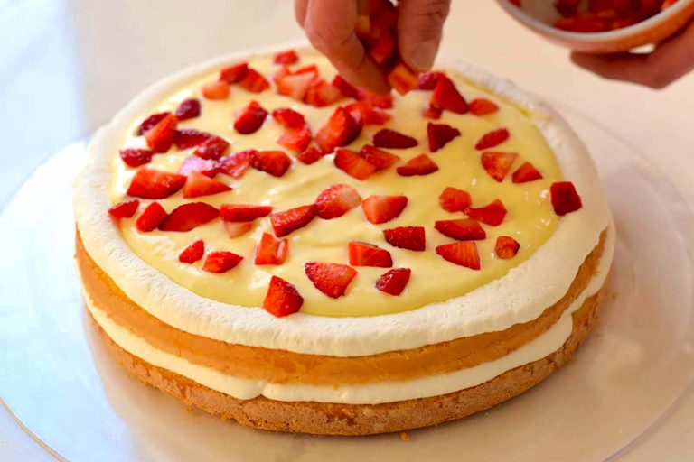 torta mimosa alle fragole