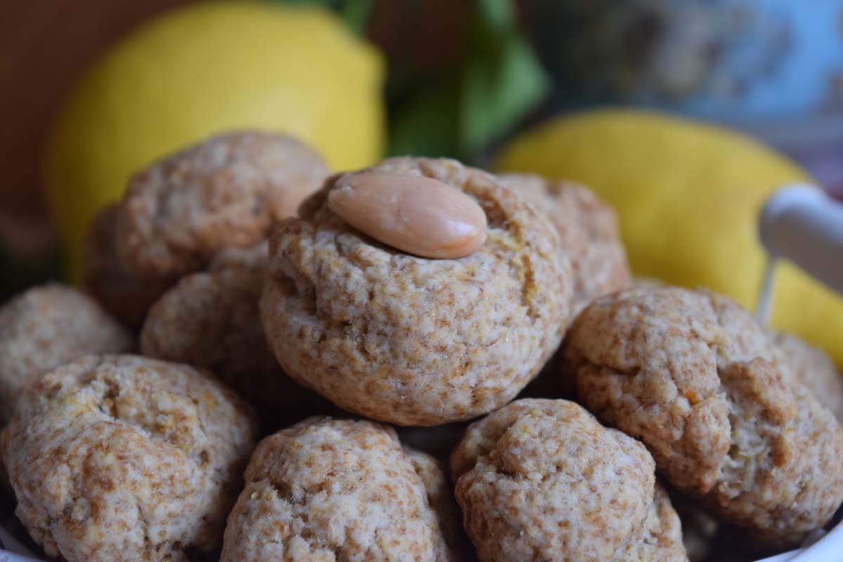 Biscotti al limone senza zucchero - Lucake