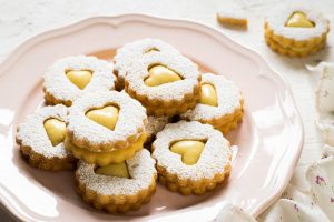 Ricetta biscotti occhi di bue alla crema pasticcera