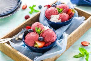 gelato vegan ai frutti di bosco ricetta
