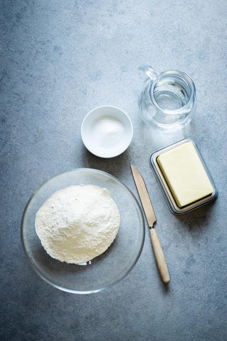 ingredienti torta salata con asparagi