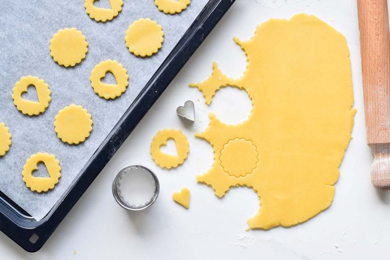 Ricetta biscotti occhi di bue alla crema pasticcera