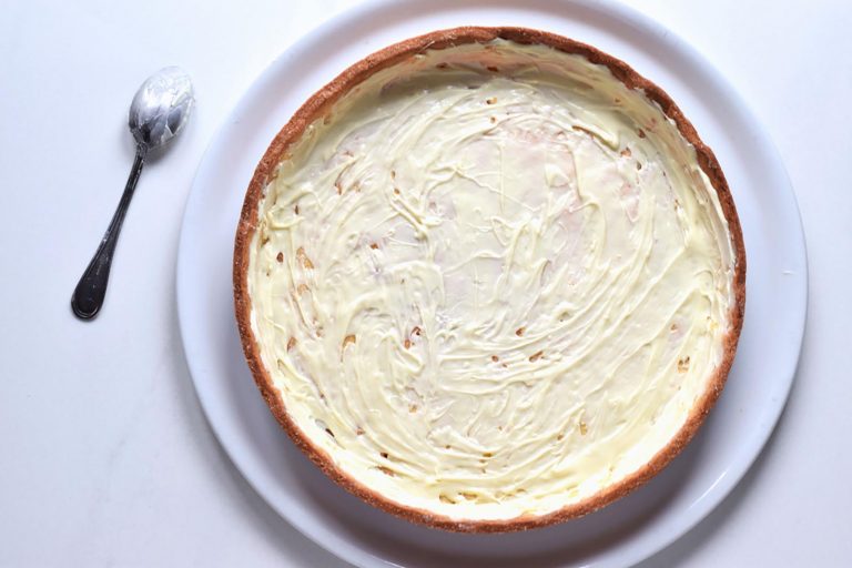 crostata con cioccolato bianco