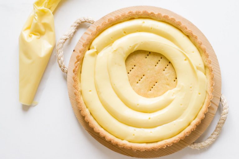 crostata crema e frutti di bosco