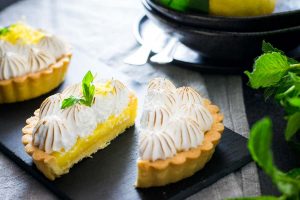 mini lemon meringue pie