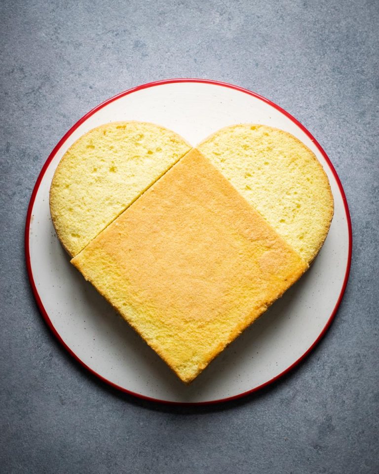 torta a cuore senza stampo