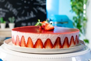 torta mousse di fragole