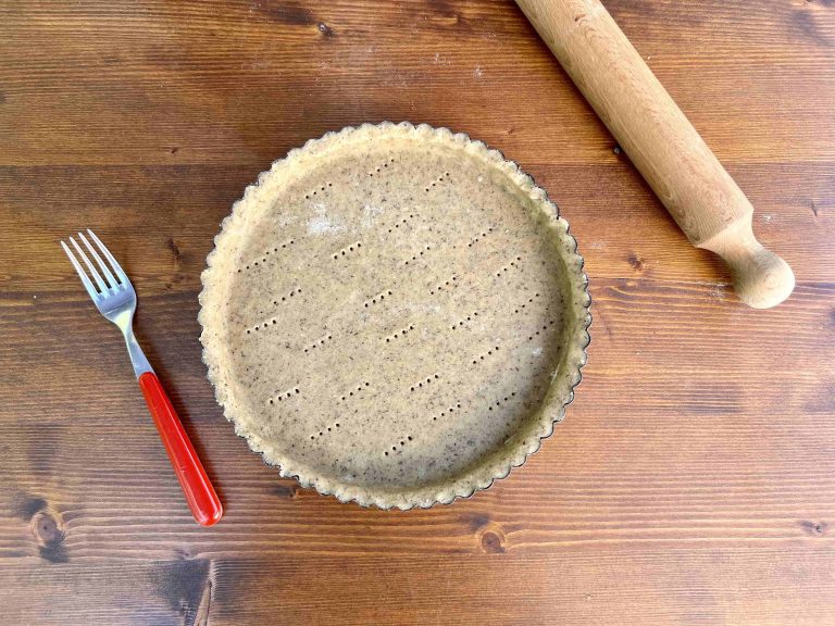 crostata con farina di grano saraceno