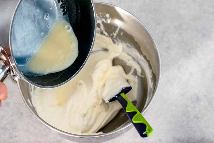 torta con mascarpone e fragole