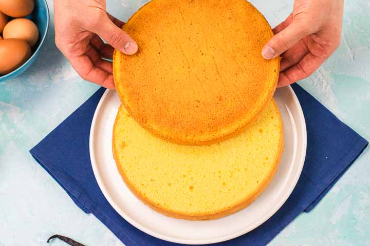 torta paradiso farcita con crema al latte