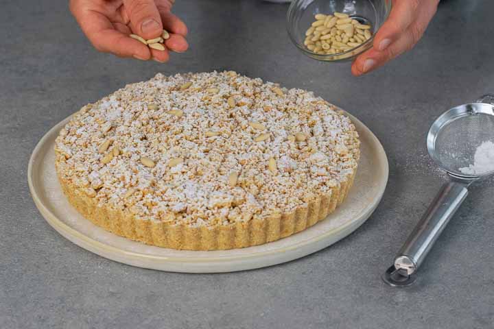 torta della nonna con pinoli