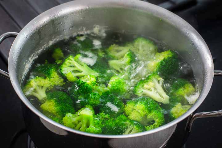 torta salata con broccoli e ricotta