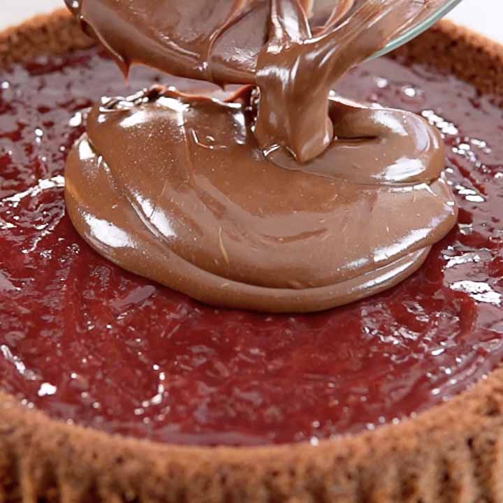 crostata cioccolato e confettura