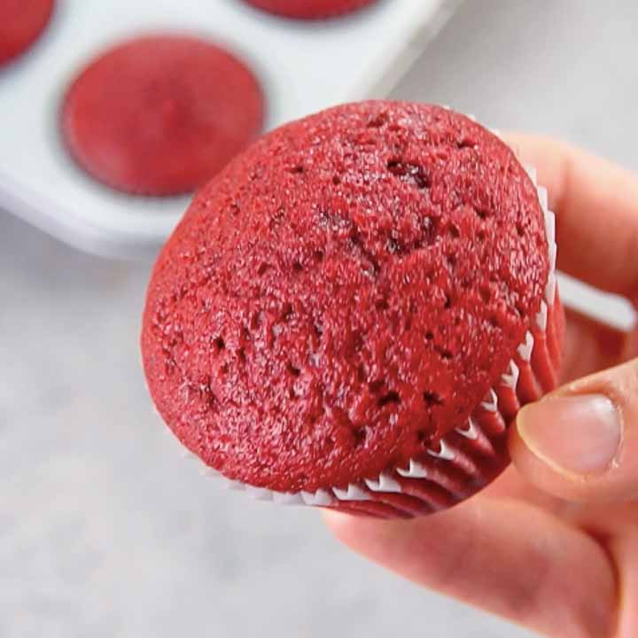 red velvet muffins