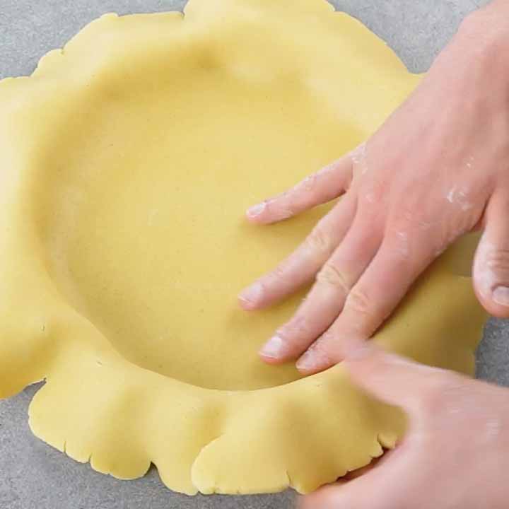 pasta frolla ripiena di pere e cioccolato