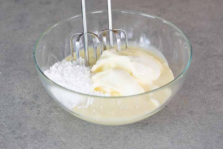 torta al cioccolato bianco e fragole