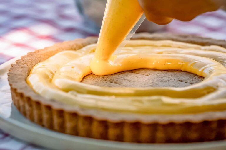 crostata alla crema pasticcera e frutta