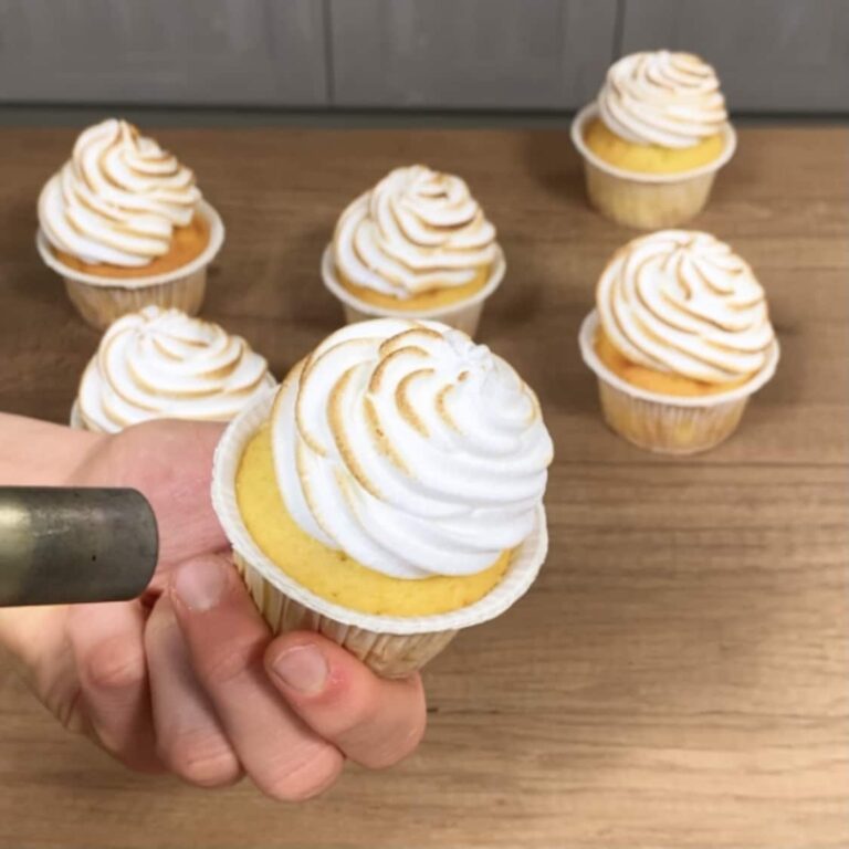 cupcake lemon meringue
