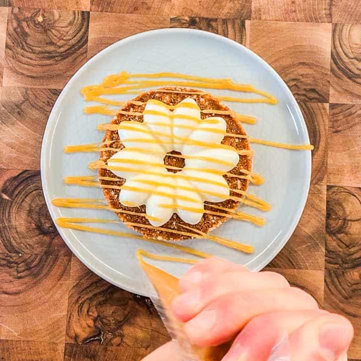 dolci allo yogurt e caramello