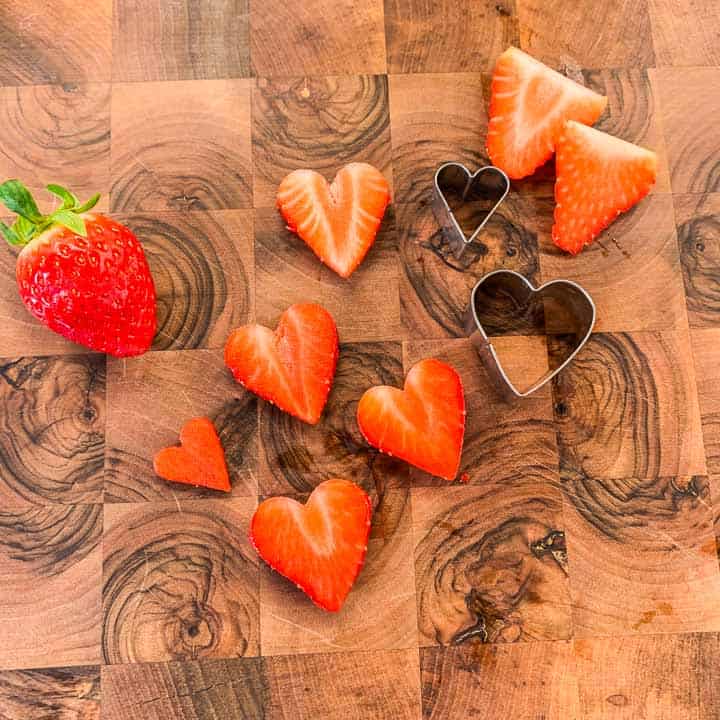 dolci con fragole al cucchiaio