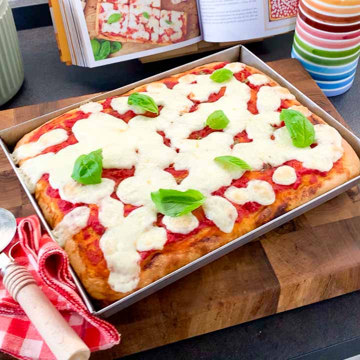 ricetta pizza in teglia