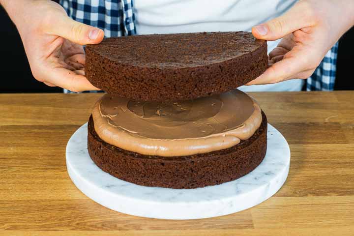 torta di compleanno al cioccolato