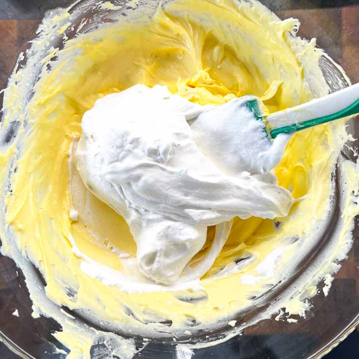 tiramisù al limone con panna