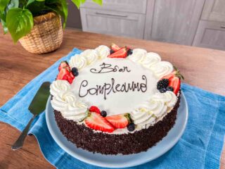 torta di compleanno