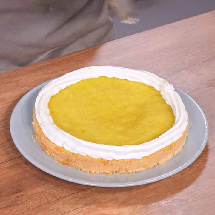 torta di compleanno fatta in casa