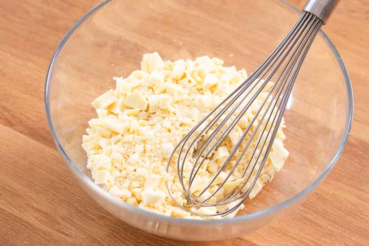 crostata con ganache al cioccolato bianco