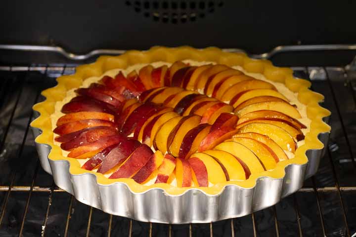 crostata con le pesche