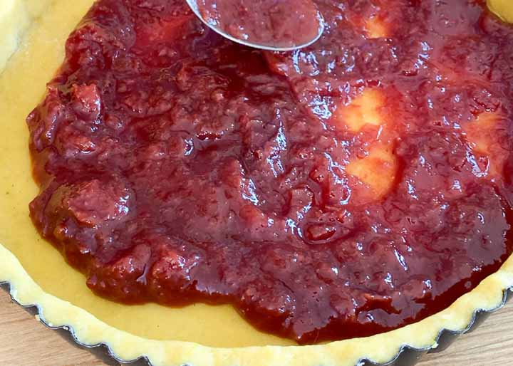 crostata di visciole e ricotta