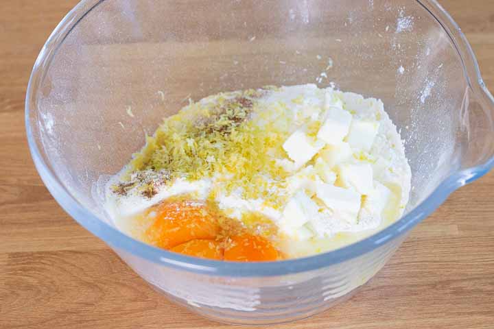 crostata di visciole romana