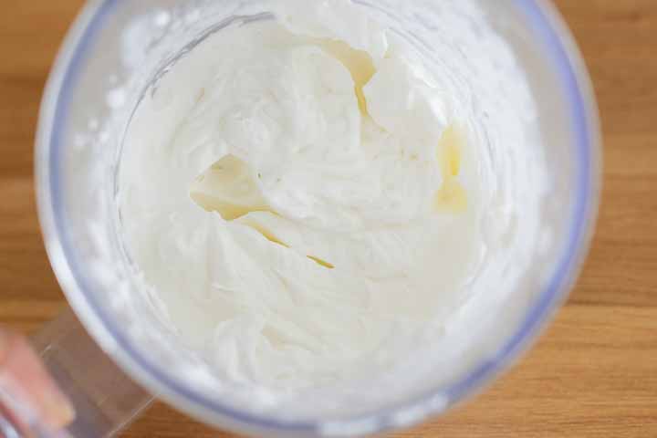 torta con crema di yogurt