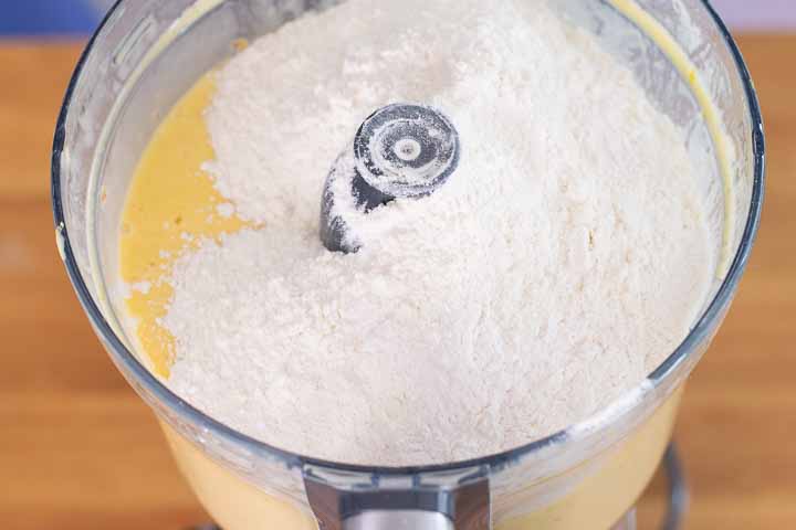 torta semplice alle pesche
