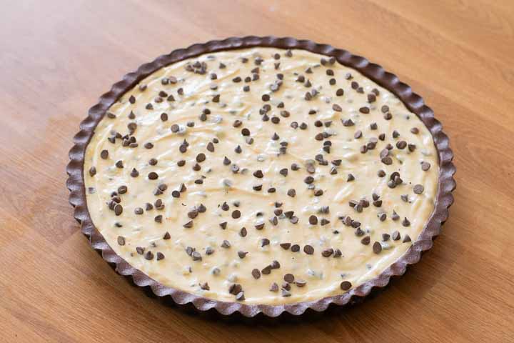 crostata al cacao con ricotta e gocce di cioccolato