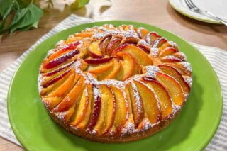 torta di pesche