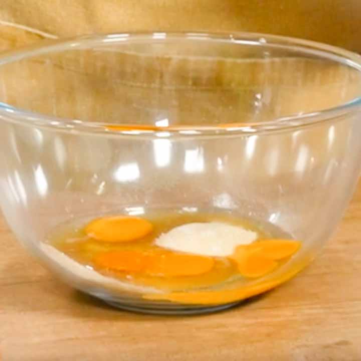 torta di pesche semplice