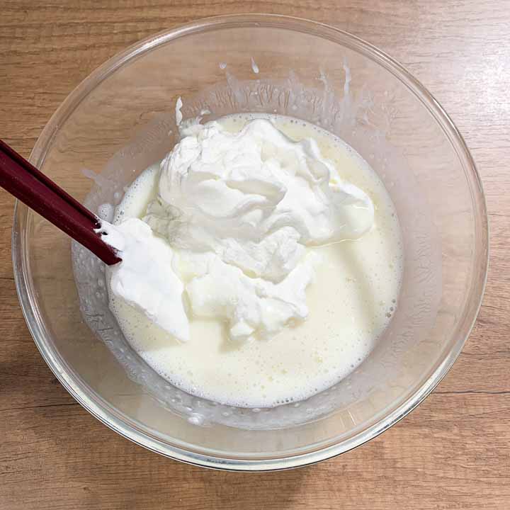 torta con fichi freschi e yogurt