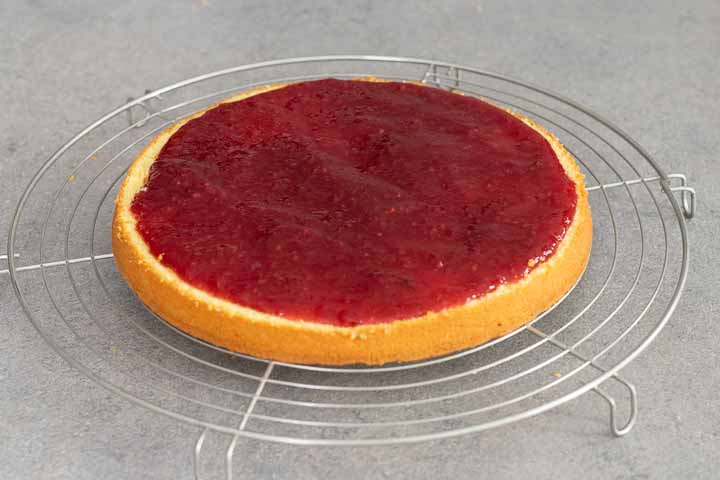 torta sacher ai lamponi