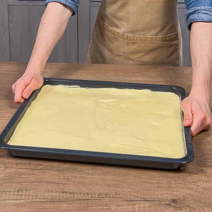 dolci con fragole e cioccolato bianco