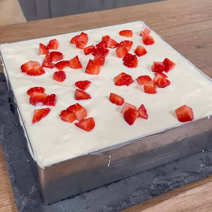 torta cioccolato bianco e fragole